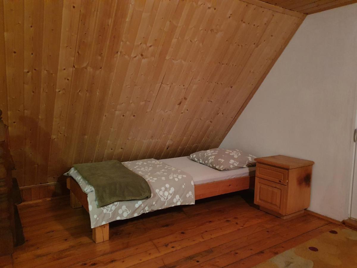 Domki U Gretka Lutowiska Dış mekan fotoğraf